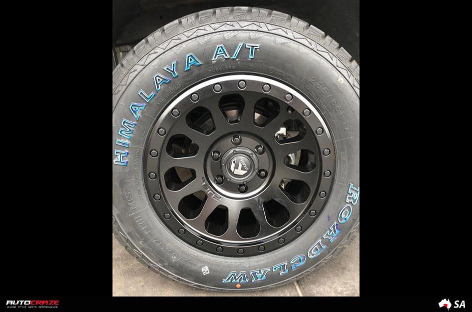 MITSUBISHI TRITON VECTOR MATTE BLACK